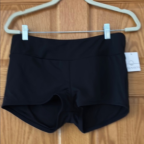 NWT Sunsets Black Women's Shorts swim Seascapes coverup - Picture 1 of 5